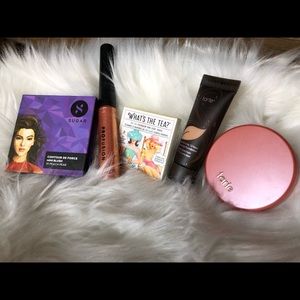 💥SOLD💥✨Make Up Bundle!✨